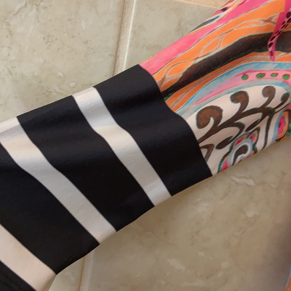 Multi colored tunic - Picture 2 of 5